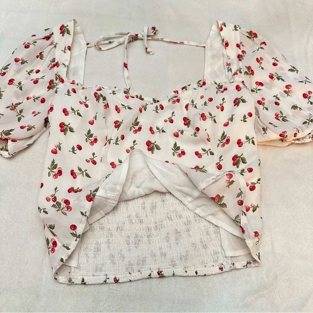 Abercrombie & Fitch Cherry Print Square Neck Puff Sleeve Top Small 51649